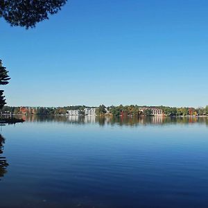 Family Room Lake View